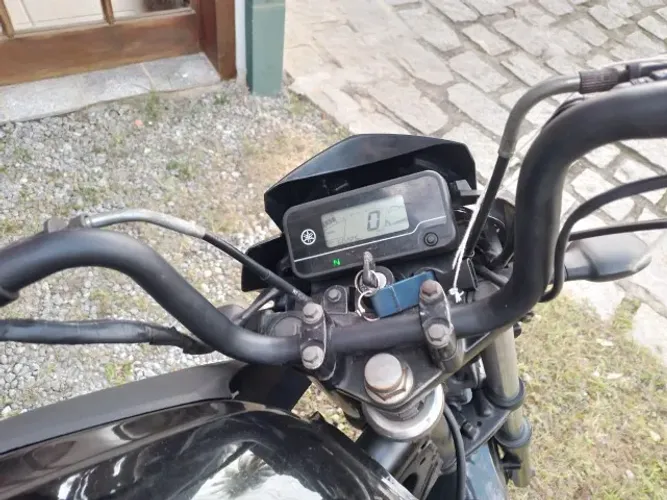 Moto Yamaha 150 Factor impecável - MOTO ESTA EM PARATY