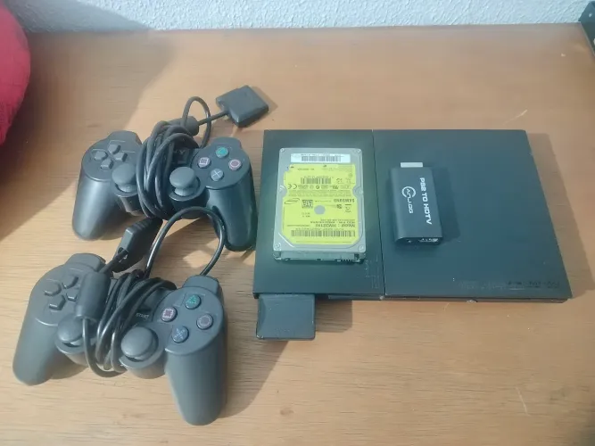 PlayStation 2 Slim Completo + HD 320GB com Jogos + 2 Controles (1 Original)