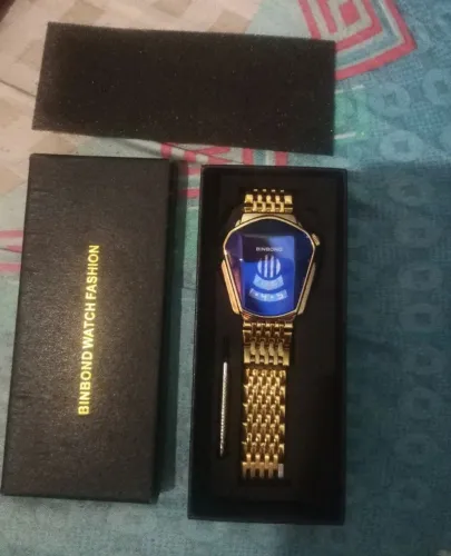Vendo relógio da marca binbond série ouro usado em estado de novo, único na Bahia.