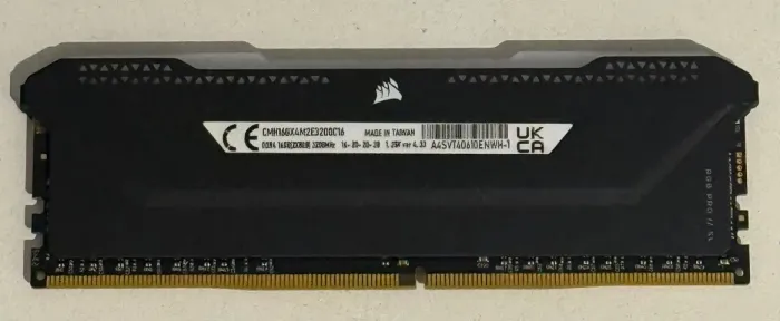 MEMORIAS CORSAIR 8GB 3200 MHZ CL 17