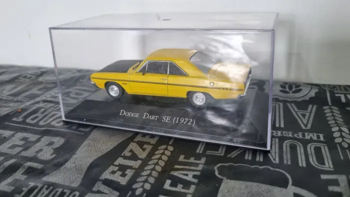 Miniatura Dodge Dart SE 1972
