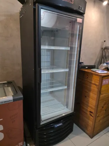 Geladeira e Freezer Metalfrio Expositor 220Vlts