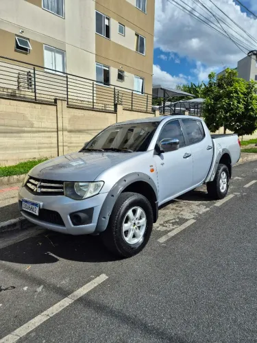 Mitsubishi L200 Triton GLS 3.2 CD TB Int.diesel MEC 2013
