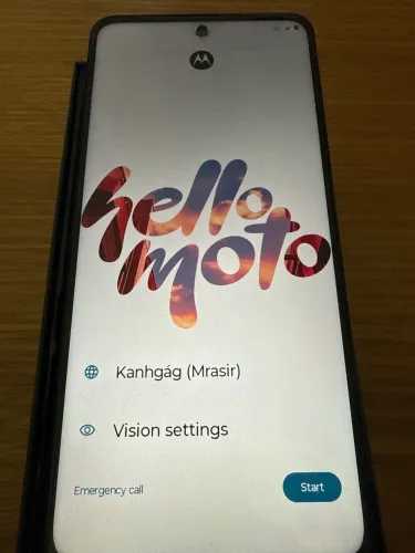 Celular Moto C05