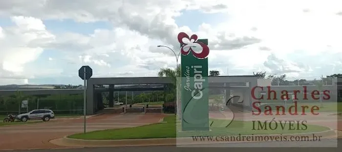 Lote em Condomínio Fechado para Venda em Senador Canedo, Jardins Capri