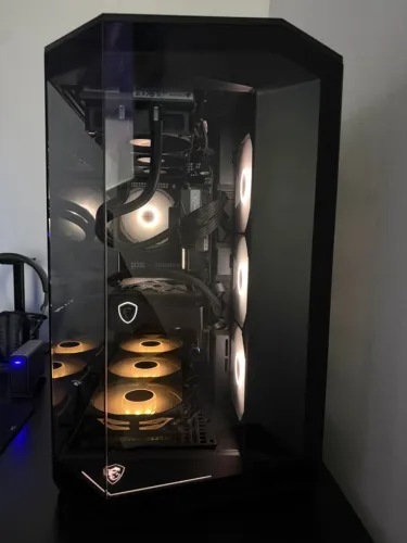 PC GAMER HIGH-END - RTX 5080 - 9800X3D - 64GB RAM DDR5 6000MHZ - X870E Carbon