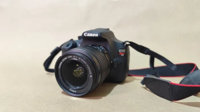 Canon T5 rebel kit completo