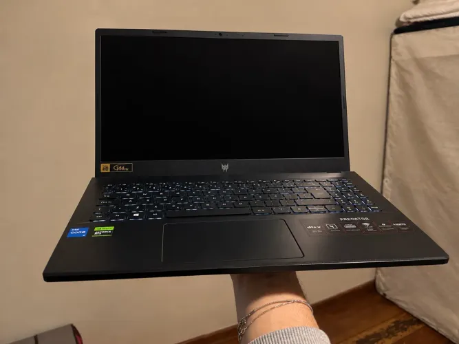 ACER NITRO V15 RTX 3050 ? 16GB RAM