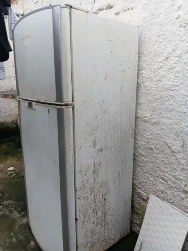 Geladeira 100$ fucionando as 2 parte