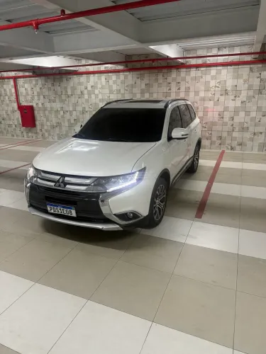 Mitsubishi Outlander 2.0 16V 160cv Aut. 2016