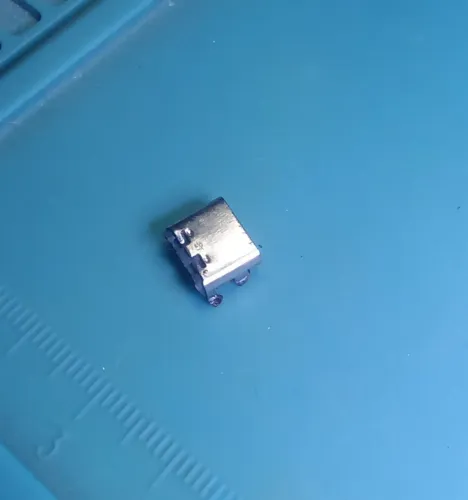 Conector Tipo C de 6 pinos