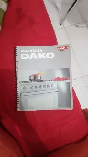 O livro de receitas Culinária Dako (1990 )