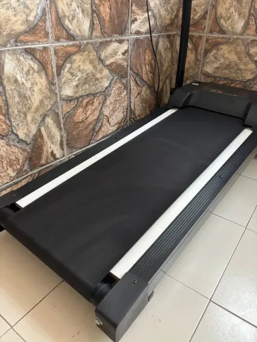 Esteira Polimet dobrável funcionando perfeitamente - pouco uso