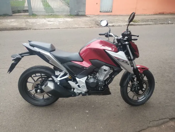 CB 300 f Twister flex cbs