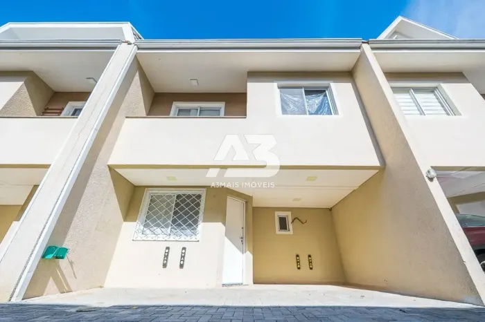 Sobrado 3 Dormitórios à venda por R$ 759.000,00 - Uberaba, Curitiba/PR | Condomínio Fechad