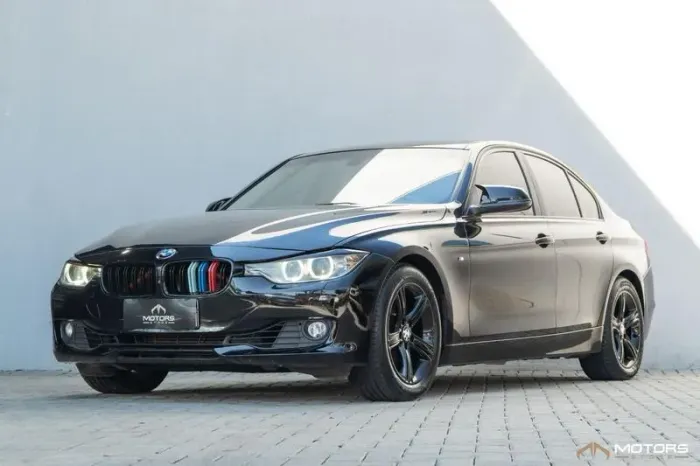 BMW 320I 320i 2015