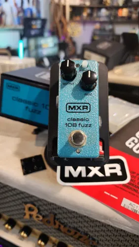 Pedal MXR Classic 108 (circuito FUZZ FACE em formato mini), 100%!