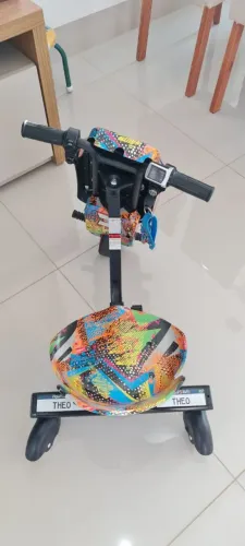 Triciclo elétrico 