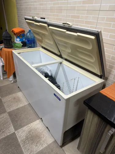 Freezer MetalFrio 220W