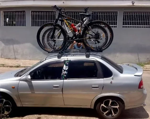 Suporte Transbike de Teto Alumínio p/ 3 Bikes - Corsa / Classic