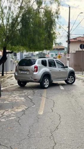 Renault Duster Dynamique 2.0 Hi-flex 16V Aut. 2013
