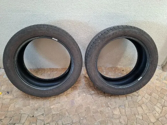 2 Pneus Goodyear EfficientGrip 215/50 R17 91V - DOT 3623