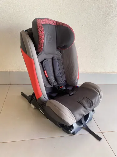 Cadeira Fisher Price com ISOFIX 