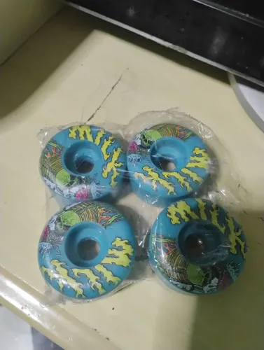 Rodas skate importada MILK..51mm dureza 100a