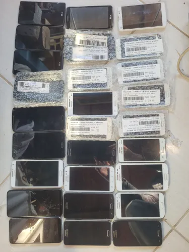 Lote 4 Varios celular antigo colecao 32 64gb s5 lg j5 j7 a6 j6 a20 boa parte funciona