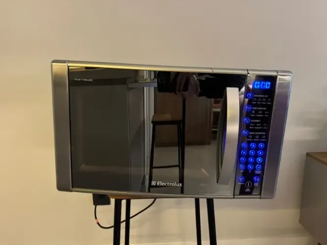 Microondas Eletrolux 31L