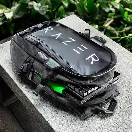 Mochila Gamer Razer Rogue 16 V3 Backpack Chromatic Edition para Notebook