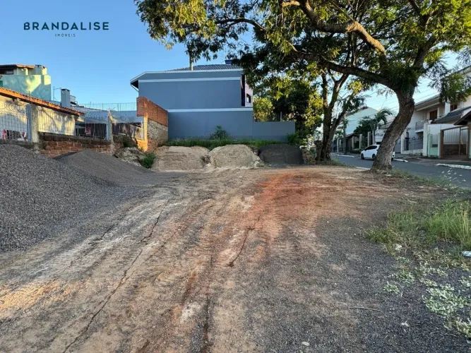 Vende-se terreno de 240m² próximo ao Parque Universitário no bairro São José em Canoas