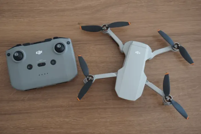 DJI Mini 2 Semi-Novo - Perfeito Estado + Bolsa (Contagem / BH)
