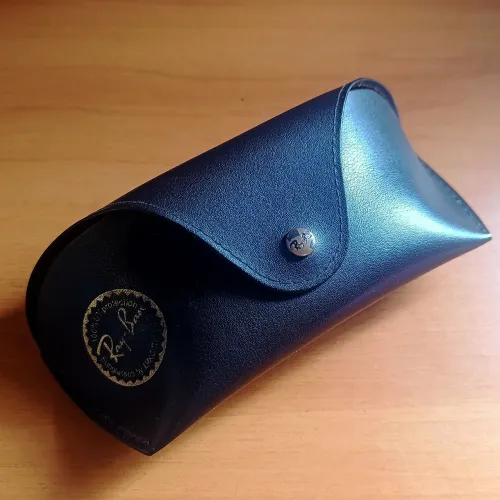 Case de Óculos Ray-Ban Estojo em Couro Preto Rayban