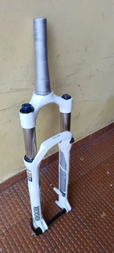 Vendo esse suspensão aro 29 valor 800 reais