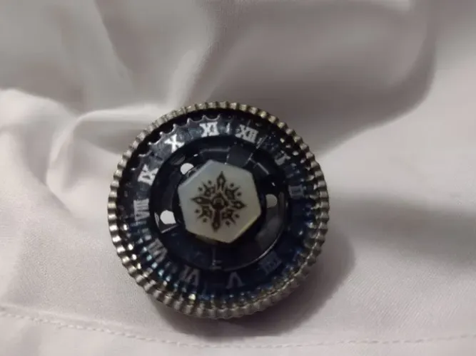 Beyblade Metal Masters Twisted Tempo BB-104 (Basalt Horogium) - Linha Metal Fight