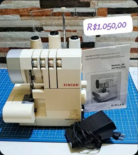 Máquina de costura Singer Ultralock.