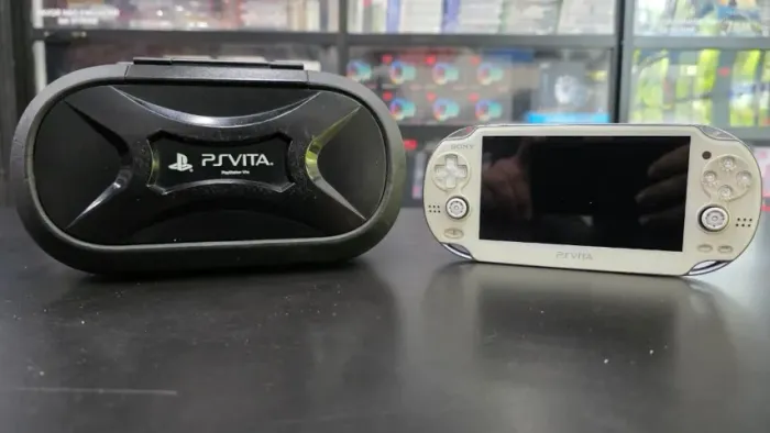 Console PSVITA PCH1001 Branco Modificado + Case de transporte