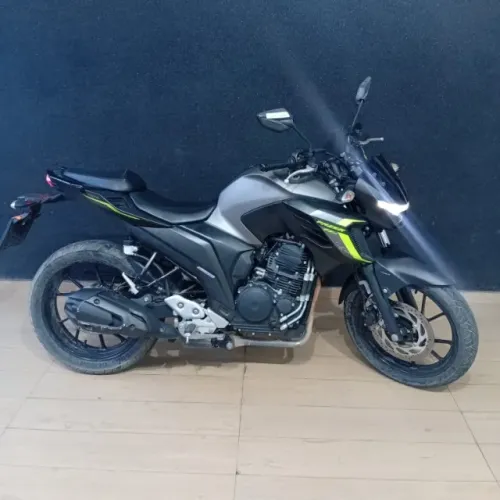 YAMAHA FAZER FZ25 ABS 2024 COM APENAS 9700 KM RODADOS