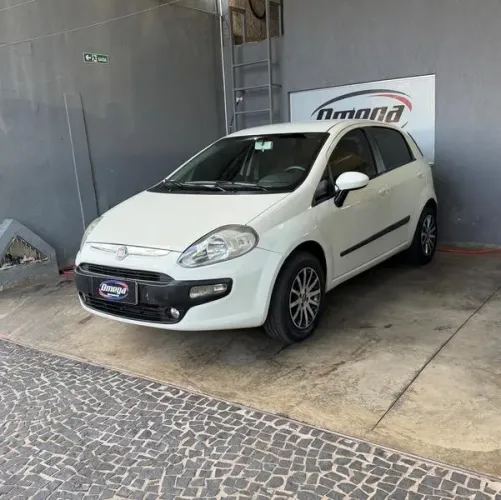Fiat Punto Essence 1.6 Flex 16V 5P 2013