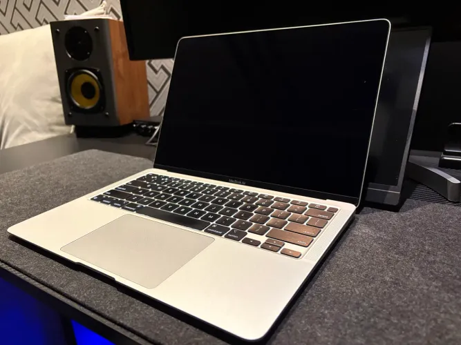 Apple MacBook m1