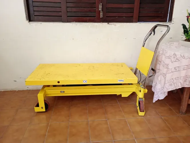 Mesa hidráulica Pantográfica Bel Lift 1000kg Semi nova
