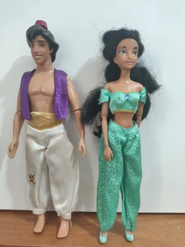 Bonecos Aladim e princesa Jasmine original Disney 