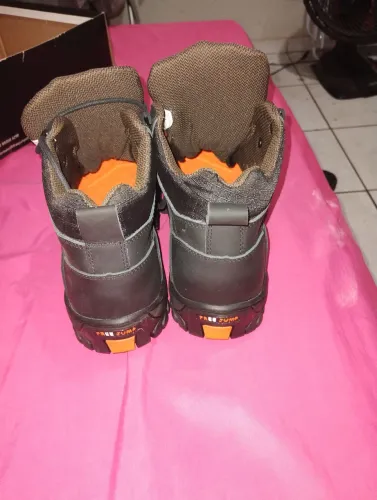 Bota ortopédica para trabalho motoqueiro.obra nova