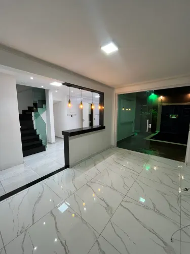 ? CASA COM PISCINA PARA LOCAÇÃO - VILA TUPI | PRAIA GRANDE