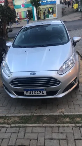 Ford Fiesta 1.6 16V Flex Aut. 5P 2015