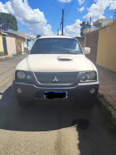 Mitsubishi L200 Outdoor HPE 2.5 4X4 CD T.dies. Mec. 2009