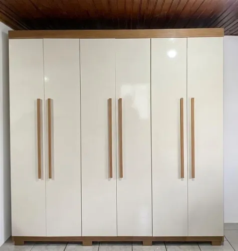 Guarda-Roupa de Casal Semi-Novo (apenas 3 meses de uso)