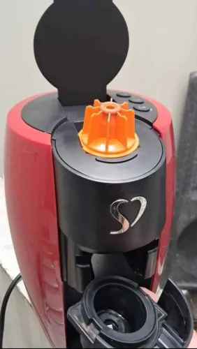 Cafeteira cápsulas 3 corações