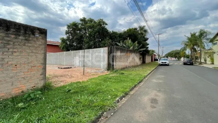 Terreno Padrão à Venda no Parque Fehr, São Carlos